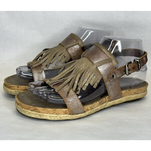 OTBT Tourist Gold Shimmer Leather Fringe Tassel Slingback Sandal Shoe Womens 6.5